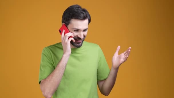 Positive Guy Answer Friend Call Gadget Isolated Shine Color Background — Wideo stockowe
