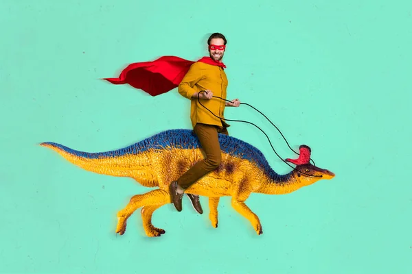 Kompozitní Koláž Obrázek Vzrušený Chlap Nosit Červený Plášť Koni Dinosaurus — Stock fotografie