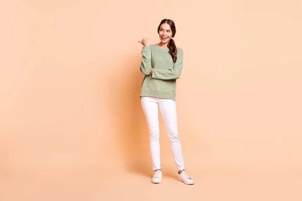 Full Length Photo Dreamy Pretty Lady Wear Green Sweater Pointing — 스톡 사진