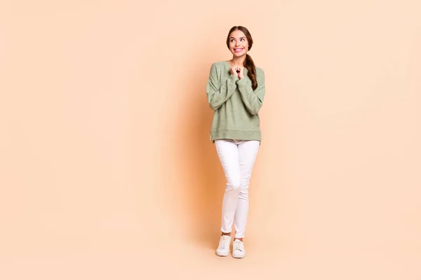 Full Length Photo Pretty Thoughtful Lady Wear Green Sweater Looking — Stock Fotó