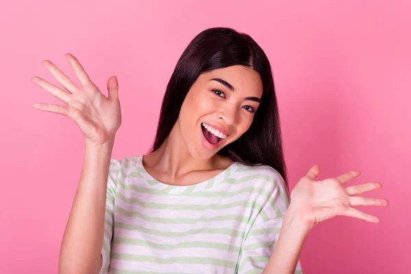 Photo Overjoyed Vietnamese Girl Raise Opened Arms Toothy Smile Isolated —  Fotos de Stock