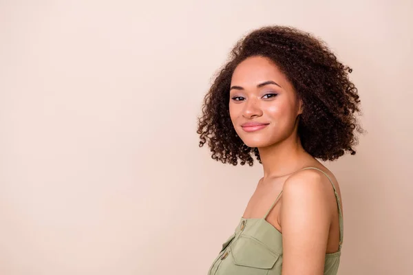 Profile Side View Portrait Adorable Gorgeous Pretty Girl Nice Hairdo — Zdjęcie stockowe