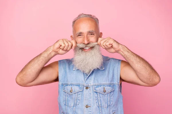 Photo Pretty Funny Retired Guy Wear Jeans Waistcoat Holding Arms — Stock Photo, Image