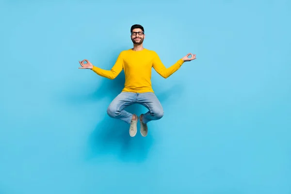 Full Size Photo Carefree Positive Guy Jump Meditate Closed Eyes — Stock Fotó