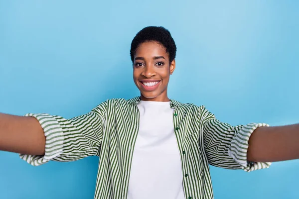 Self Portrait Attractive Cheerful Trendy Girl Wearing Striped Shirt Good — Stockfoto