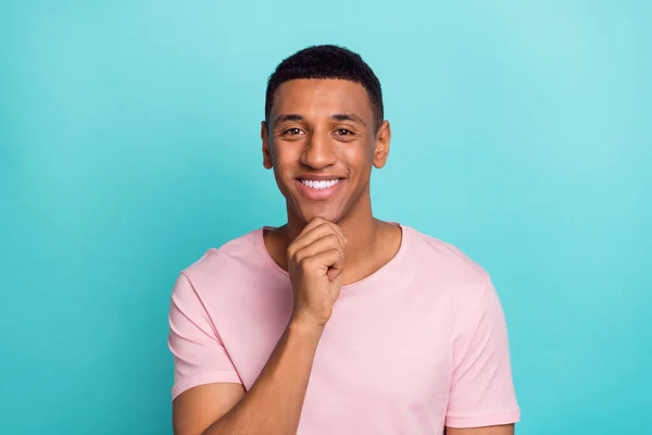 Photo Attractive Smart Young Guy Wear Pink Shirt Smiling Arm — Stock Photo, Image