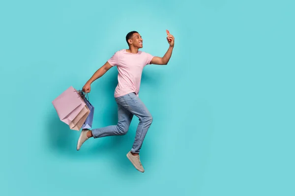 Full Length Photo Cheerful Positive Guy Wear Pink Shirt Jumping — Stockfoto