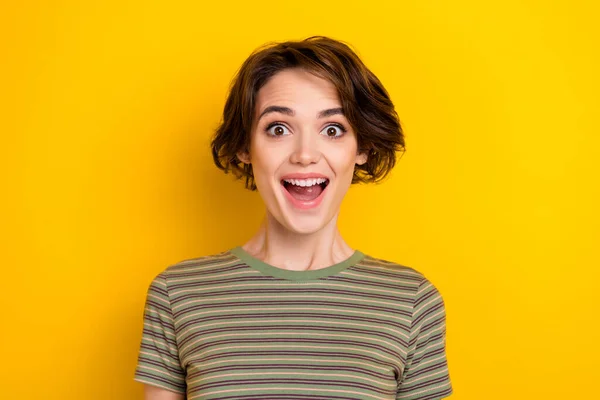 Closeup Photo Excited Shocked Lady Looking Directly Camera Low Price — Stockfoto