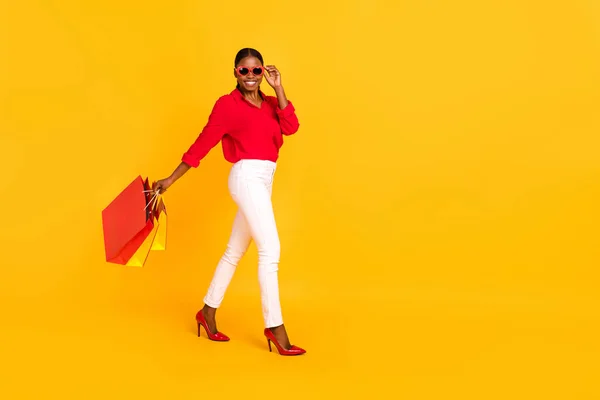 Full Size Profile Side Photo Young Lovely Girl Shop Store — Fotografia de Stock