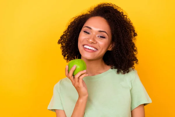 Photo Cheerful Positive Lady Wear Green Shirt Eating Apple White — Photo