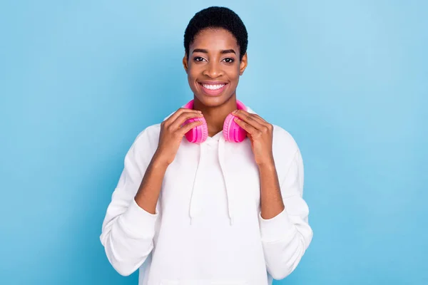 Photo Funky Beautiful Trans Girl Wear White Sweatshirt Enjoying Songs — Stockfoto