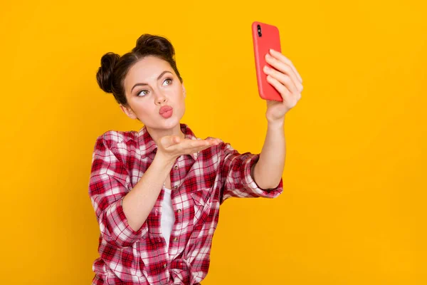 Photo Charming Person Take Selfie Arm Palm Send Air Kiss — Stockfoto