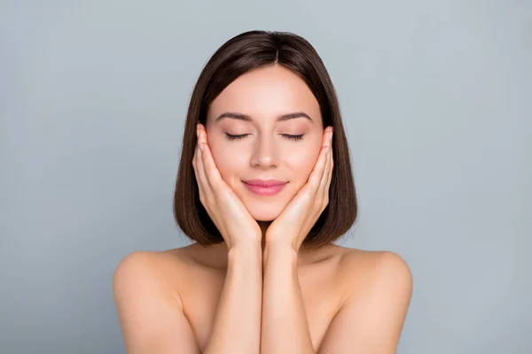 Portrait Lady Enjoy Beautician Silky Skin Treatment Close Eyes Touch — Fotografia de Stock