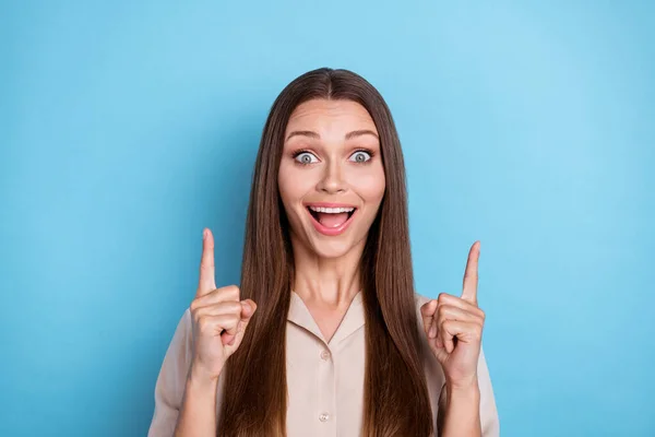 Photo Nice Girlish Lovely Girl Straight Hairstyle Wear Beige Blouse – stockfoto