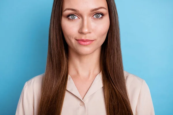 Close Photo Nice Gorgeous Stunning Woman Straight Hairstyle Dressed Beige — Stockfoto