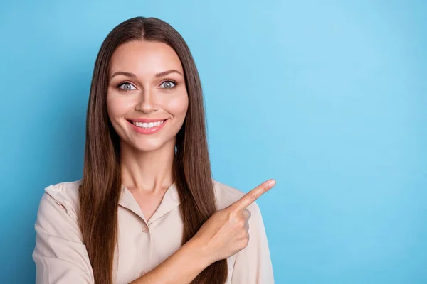 Photo Pretty Adorable Cheerful Woman Long Hairstyle Dressed Beige Blouse — Foto Stock