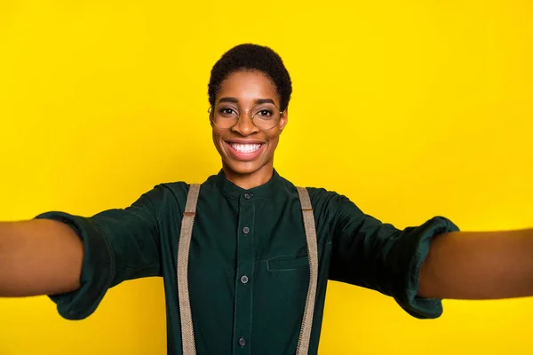 Self Portrait Attractive Cheerful Woman Employee Wearing Casual Shirt Isolated — Stok fotoğraf