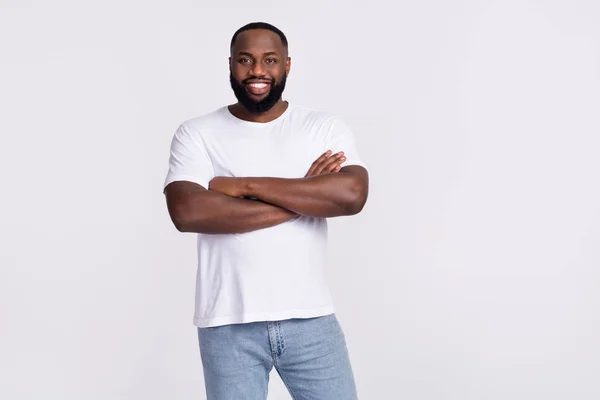 Photo Cute Cheerful Man Wear Casual Shirt Arms Folded Smiling — Stockfoto