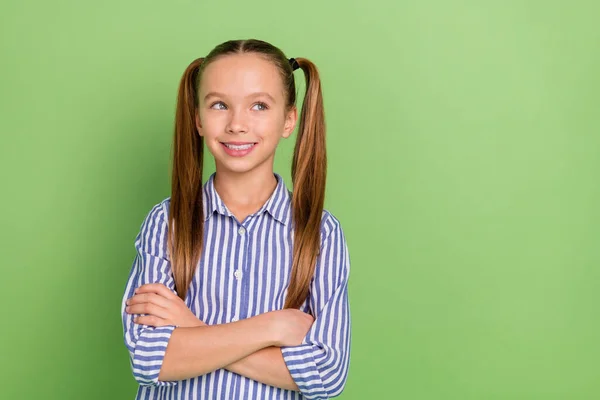 Photo Dreamy Child Girl Cross Arms Look Empty Space Guess — Stockfoto