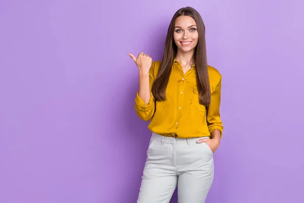 Photo Optimistic Brown Hair Lady Index Promo Wear Brown Shirt — Fotografia de Stock