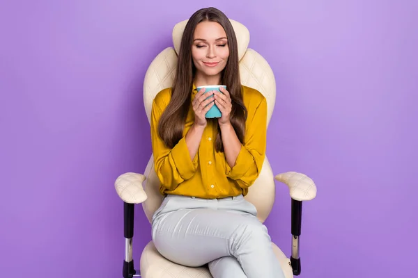 Portrait Peaceful Lovely Girl Closed Eyes Smell Fresh Aroma Coffee — Stockfoto