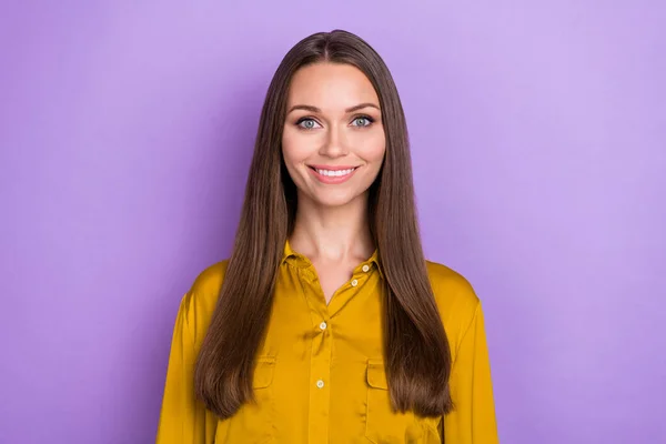 Photo Nice Brown Hair Lady Wear Yellow Shirt Isolated Violet — Foto de Stock