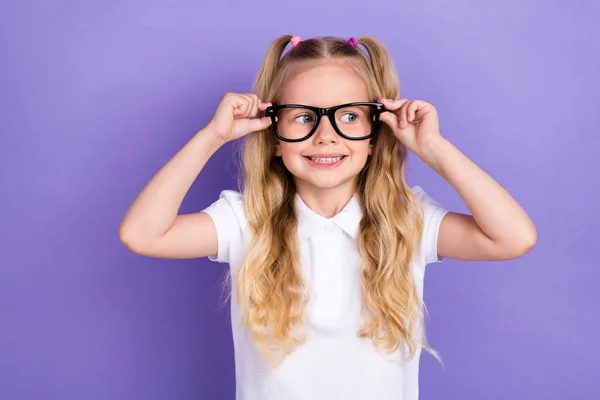 Photo Charming Small Girl Tails Arms Touch Eyewear Oculist Checkup — Foto Stock