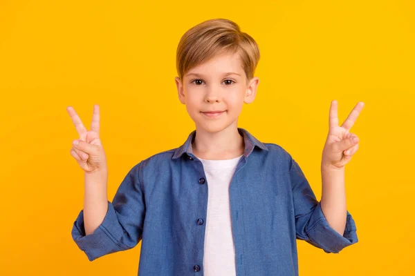 Photo Positive Cheerful Person Arms Fingers Demonstrate Sign Isolated Yellow — Foto Stock