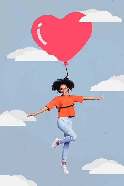 興奮した可愛い女性の複合コラージュイメージがハング大きなハートピンクバルーンAerostatお祝い代理店サービスロマンスを飛んで — ストック写真