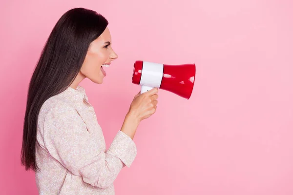 Profil Côté Photo Femme Furieuse Exécutif Hurler Bullhorn Employés Subordonnés — Photo