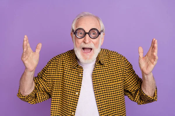 Photo Portrait Handsome Grandpa White Hair Impressed Sales Dressed Trendy — Stock Photo, Image