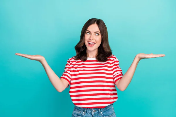 Photo Young Attractive Gorgeous Woman Wear Red Striped Shirt Hold — Zdjęcie stockowe