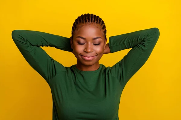 Photo Thoughtful Dreamy Young Woman Wear Green Shirt Arms Head — Stock Photo, Image