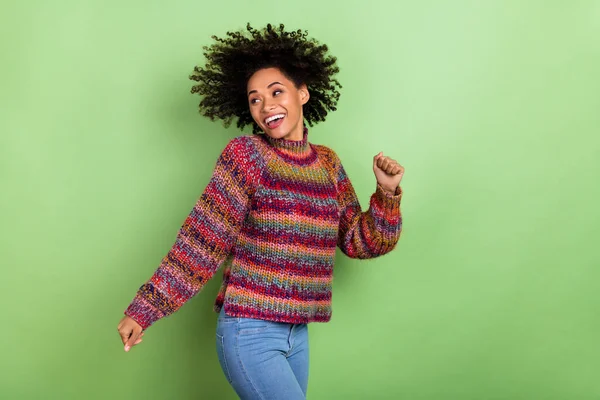 Foto Eccitato Persona Positiva Godere Tempo Libero Discoteca Isolato Sfondo — Foto Stock