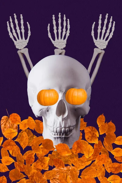 Imagem Colagem Vertical Abóboras Cabeça Crânio Morto Vez Olhos Esqueleto — Fotografia de Stock