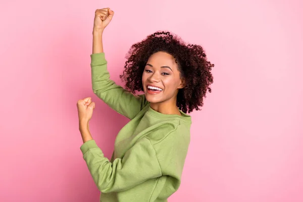 Perfil Lado Ver Retrato Atractiva Alegre Chica Pelo Ondulado Regocijo — Foto de Stock