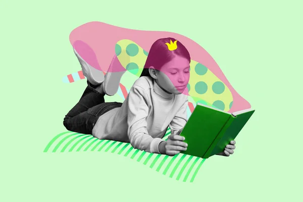 Kreatív Poszter Kollázs Álmodozó Aranyos Bájos Kislány Olvasás Könyv Korona — Stock Fotó