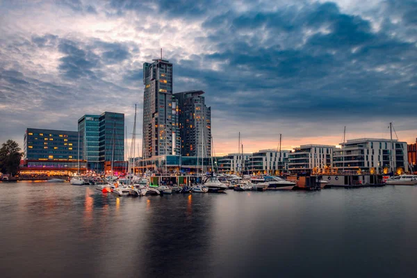 Gdynia 'nın akşam manzarası