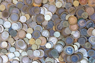 Türk lira sikkeleri, pek çok Türk lira sikkesinin üst görüntüsü. Türkiye para birimi arka plan fotoğrafı.