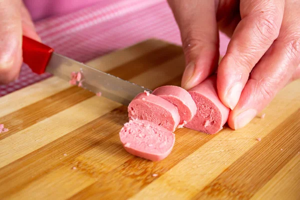 Close Woman Hand Slices Sausage Woman Preparing Cook Sausages Breakfast — Stock Photo, Image