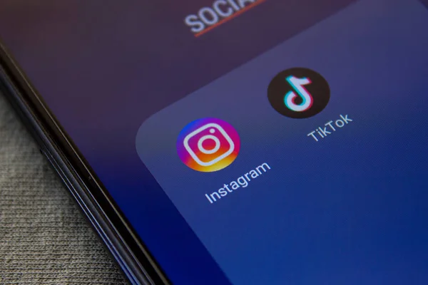 Instagram Tiktok Icono Aplicación Pantalla Del Teléfono Inteligente Aplicaciones Populares —  Fotos de Stock