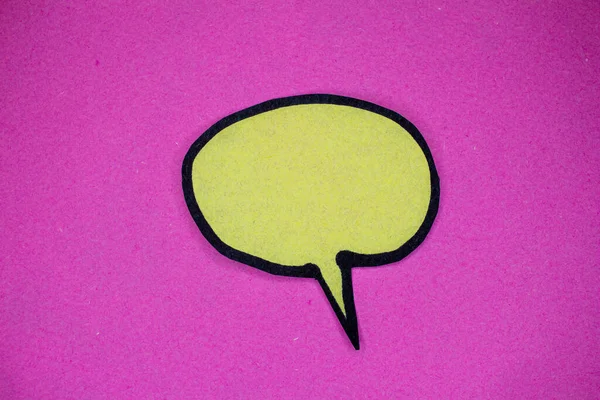 Blanco Spraakbel Geïsoleerd Roze Achtergrond Communicatie Discussieconcept — Stockfoto