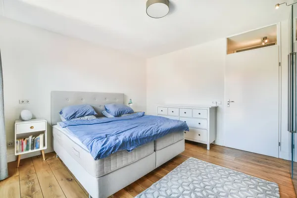 Stylowy design sypialni — Zdjęcie stockowe