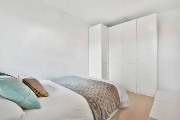 침실 내부 설계 — 스톡 사진