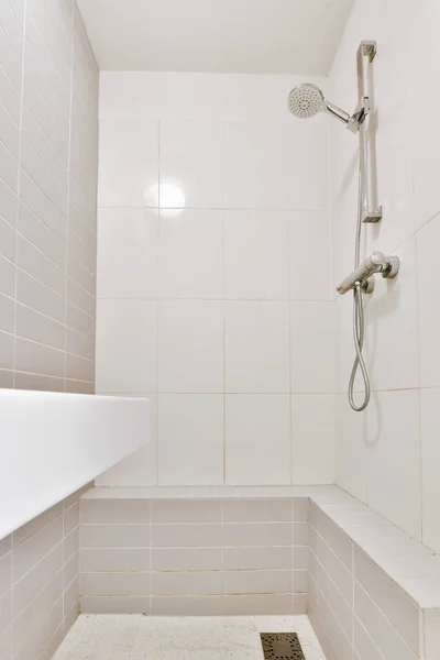 Modernt duschkabin — Stockfoto