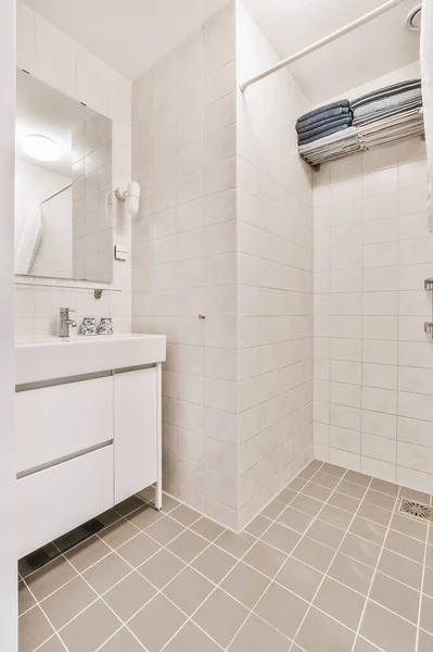 Elegante badkamer ontwerp — Stockfoto