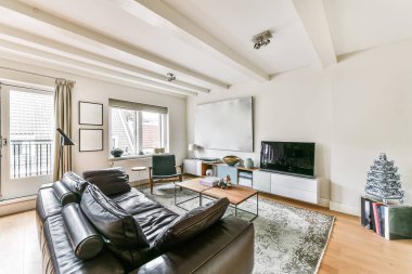 Şık bir oturma odası.