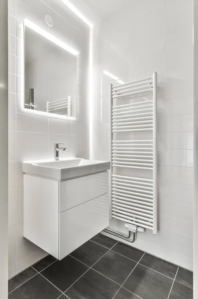 浴室的室内设计 — 图库照片