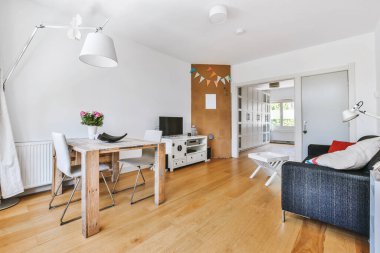 Modern yemek odası.