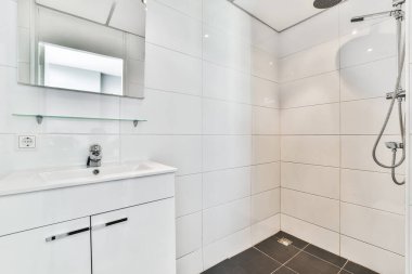 Modern duş kabini